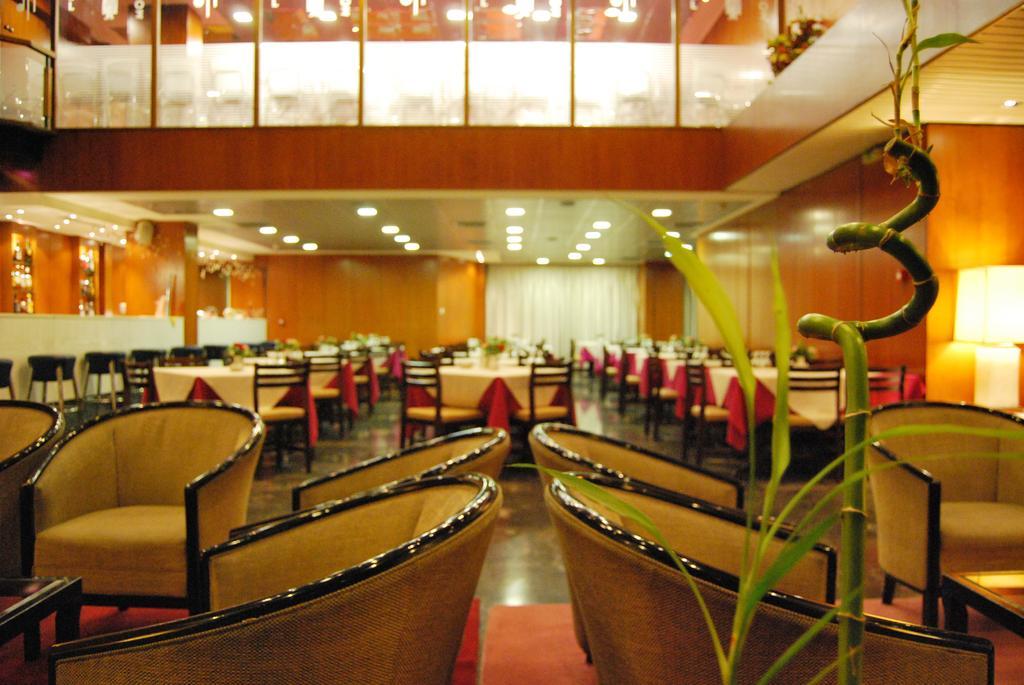 Iniohos Hotel เอเธนส์ ภายนอก รูปภาพ